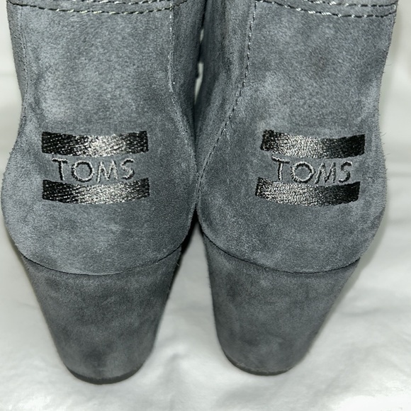 TOMS Womens Lace Up Desert Wedge Bootie Heels Gray Suede Leather Sz 7.5 - Picture 4 of 9